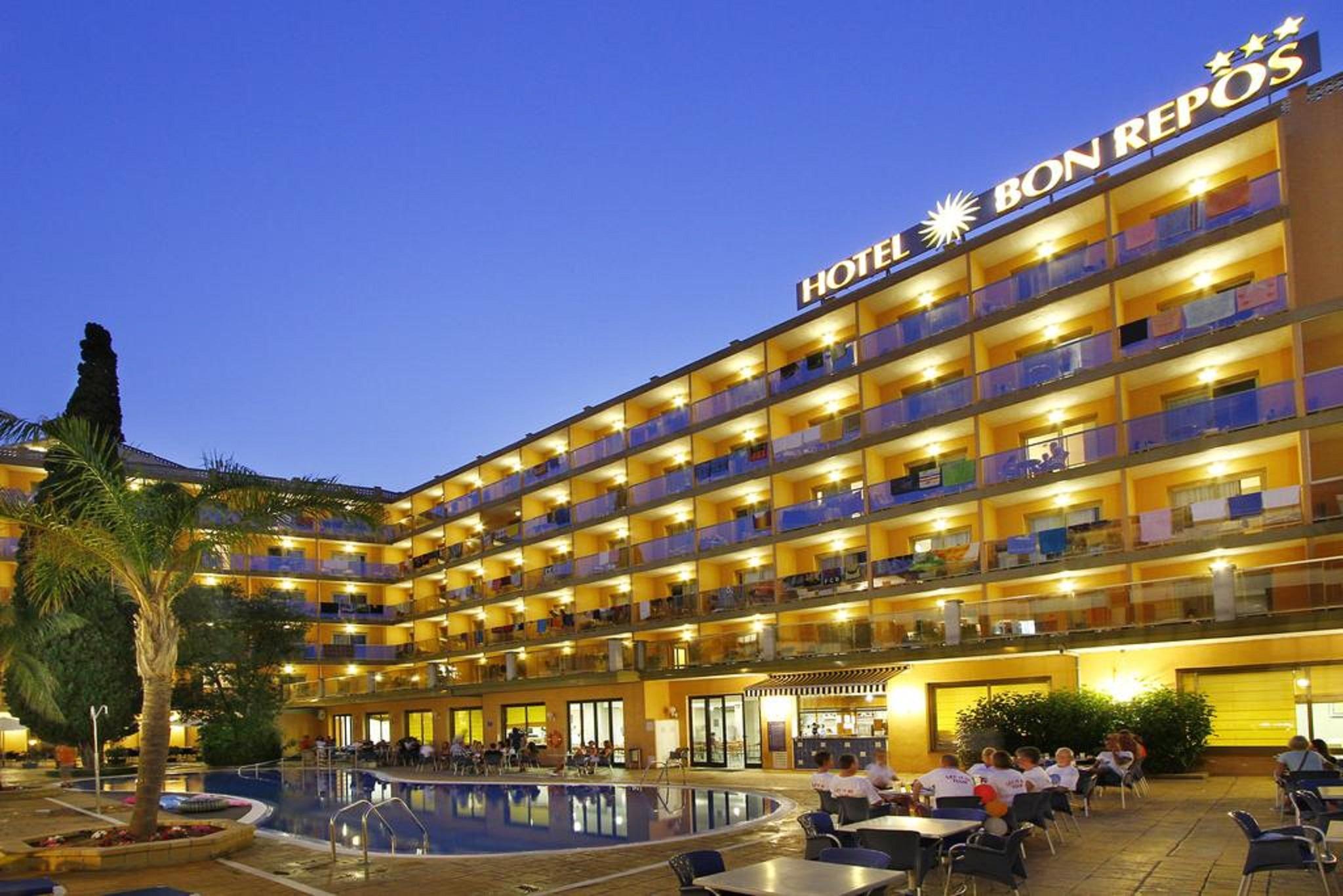 Hotel Bon Repos カレーリャ エクステリア 写真