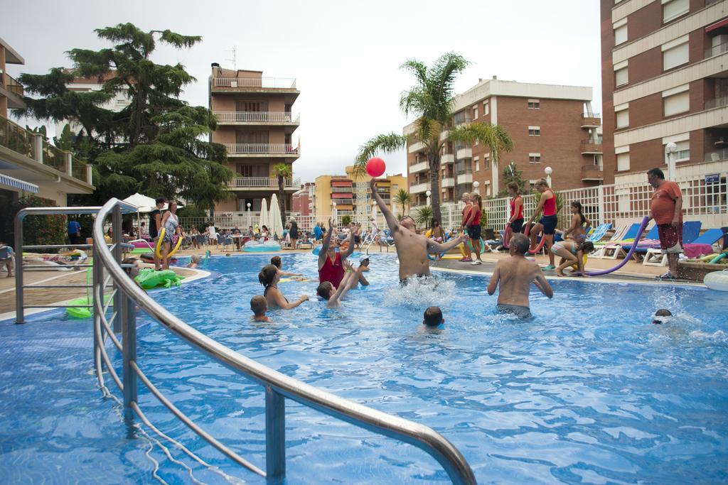 Hotel Bon Repos カレーリャ エクステリア 写真